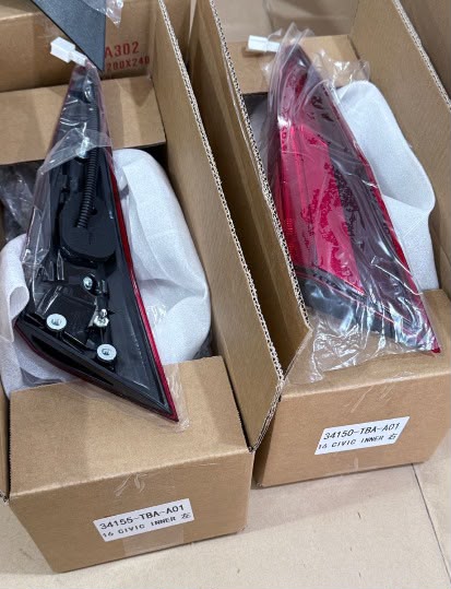 Honda Civic inner tail light pair 2016-2021