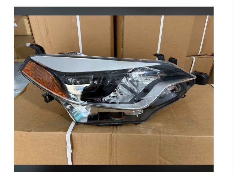 Toyota Corolla replacement headlight assembly